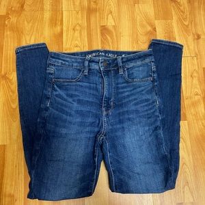 American Eagle Next Level Stretch Women's size 4 Short Jeans